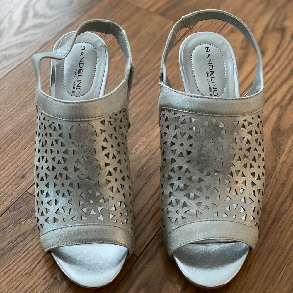 NWOT Bandolino heels